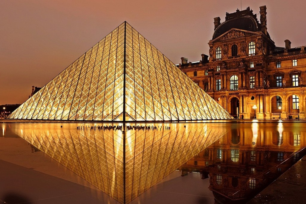 Museu do Louvre – Paris por Edi Nugraha