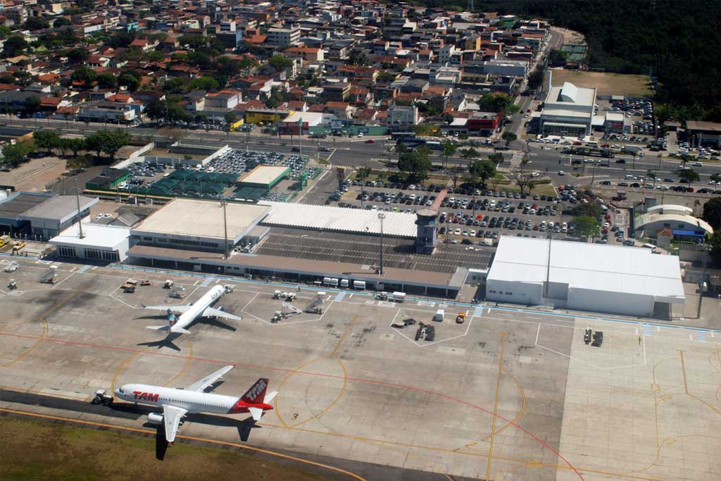 Aeroporto de Vitória completa 42 anos