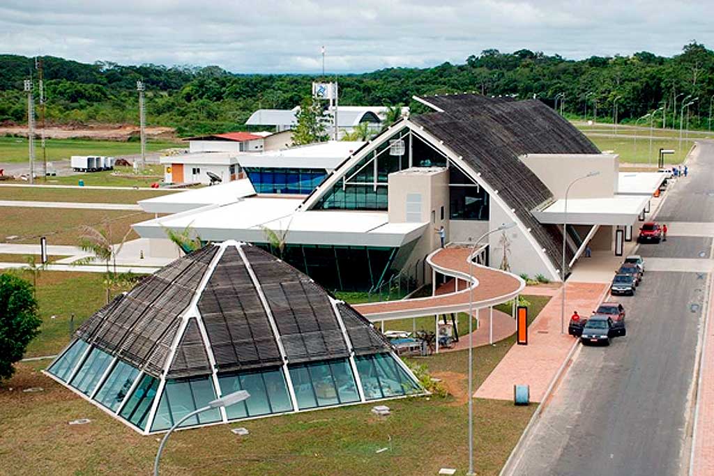 Aeroporto de Cruzeiro do Sul tem redução de 30% na conta de luz